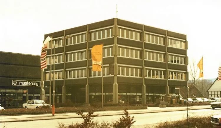 Bürogebäude Streich Bielefeld Fassade Feldhaus – Beitragsbild