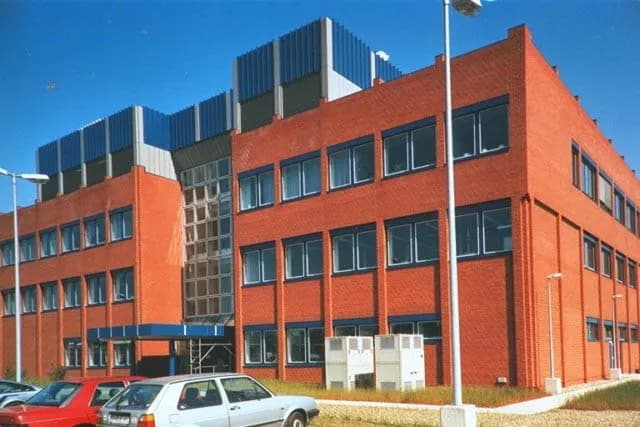 Degussa AG II Huerth Kalscheuren Fassade Feldhaus – Beitragsbild