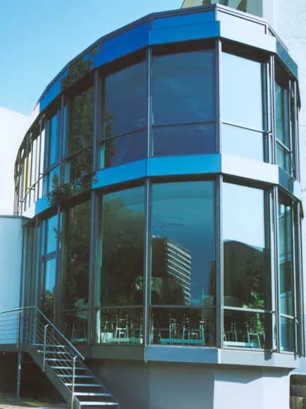 Geschäftsgebäude Murtzaner Ring Berlin Fassade Feldhaus – Beitragsbild