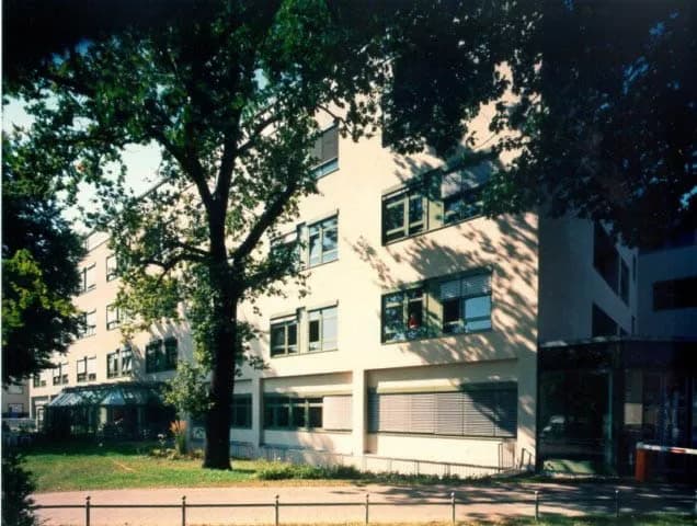 Herz- u. Kreislaufzentrum Dresden Fassade Feldhaus – Beitragsbild