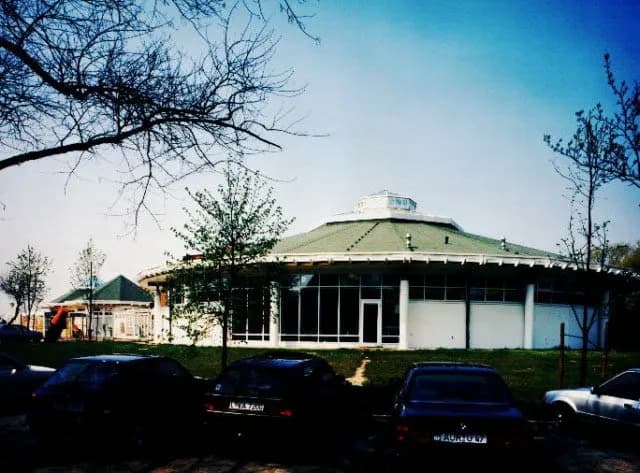Kuranlagen „Haus des Gastes“ Greetsiel Fassade Feldhaus – Beitragsbild