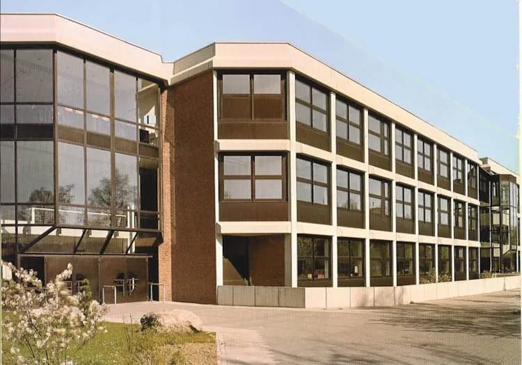 Nicomedes Hauptschule Steinfurt Borghorst Fassade Feldhaus – Beitragsbild