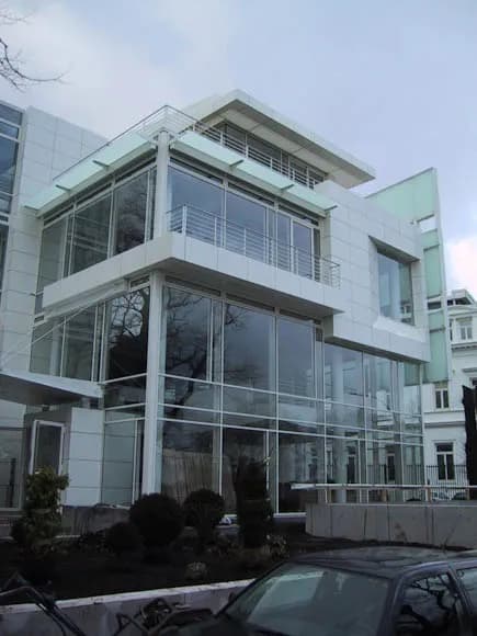 Verwaltungsgebäude Rickmers Hamburg Fassade Feldhaus – Beitragsbild