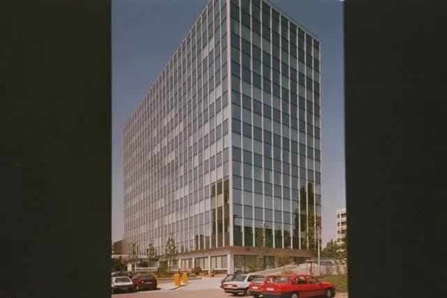 Victoria Versicherung Duesseldorf Fassade Feldhaus – Beitragsbild